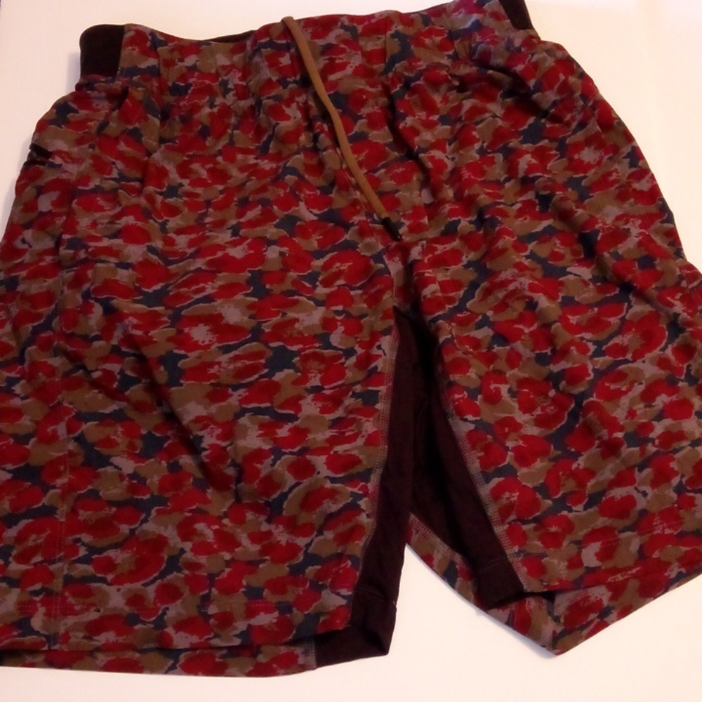 Lululemon short perfect for that morning or evening run
